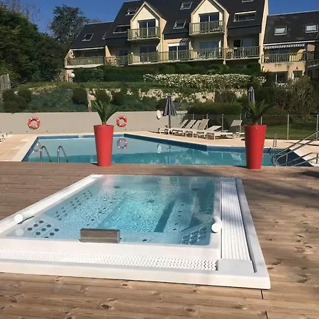 Golf Piscine D Day Apartment Port-en-Bessin-Huppain