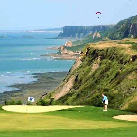 Apartment Golf Piscine D Day Port-en-Bessin-Huppain